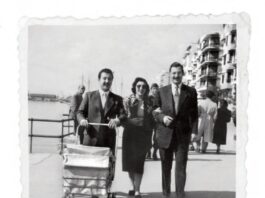1952. Βόλτα στην Παραλία.